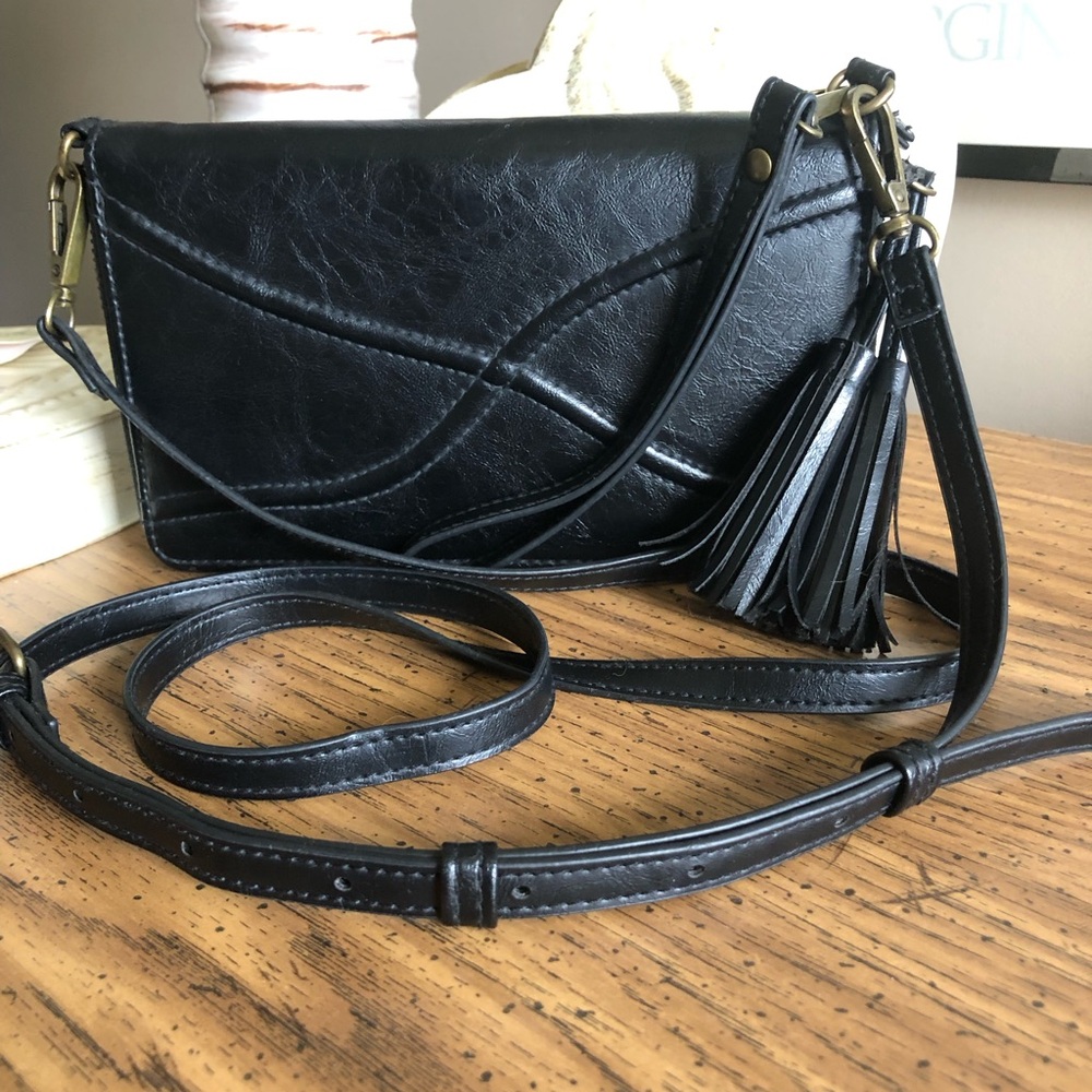 Save the Girls Convertible Touch Screen Wristlet/Crossbody/Wallet RARE - Picture 3 of 14